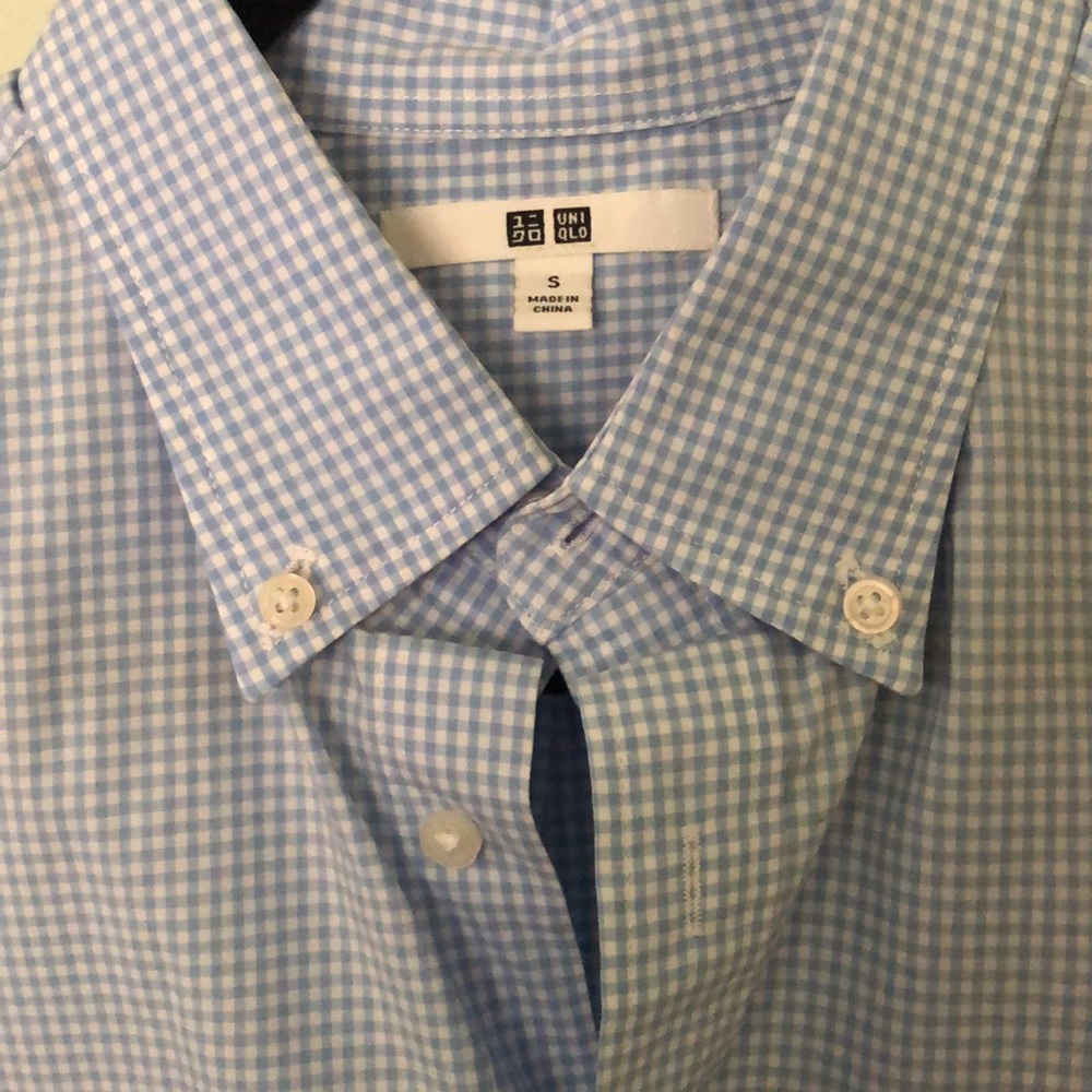UNIQLO Gorgeous light blue/white striped button down
